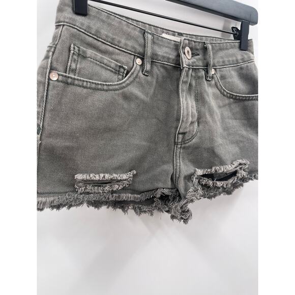 Bullhead Grey Wash Distressed High Rise Short Size 7 - Picture 2 of 5